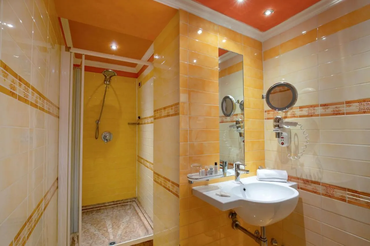 Hotel Homs Rome