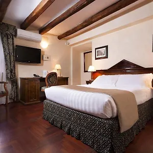 Hotell Teatro Pace, Rom