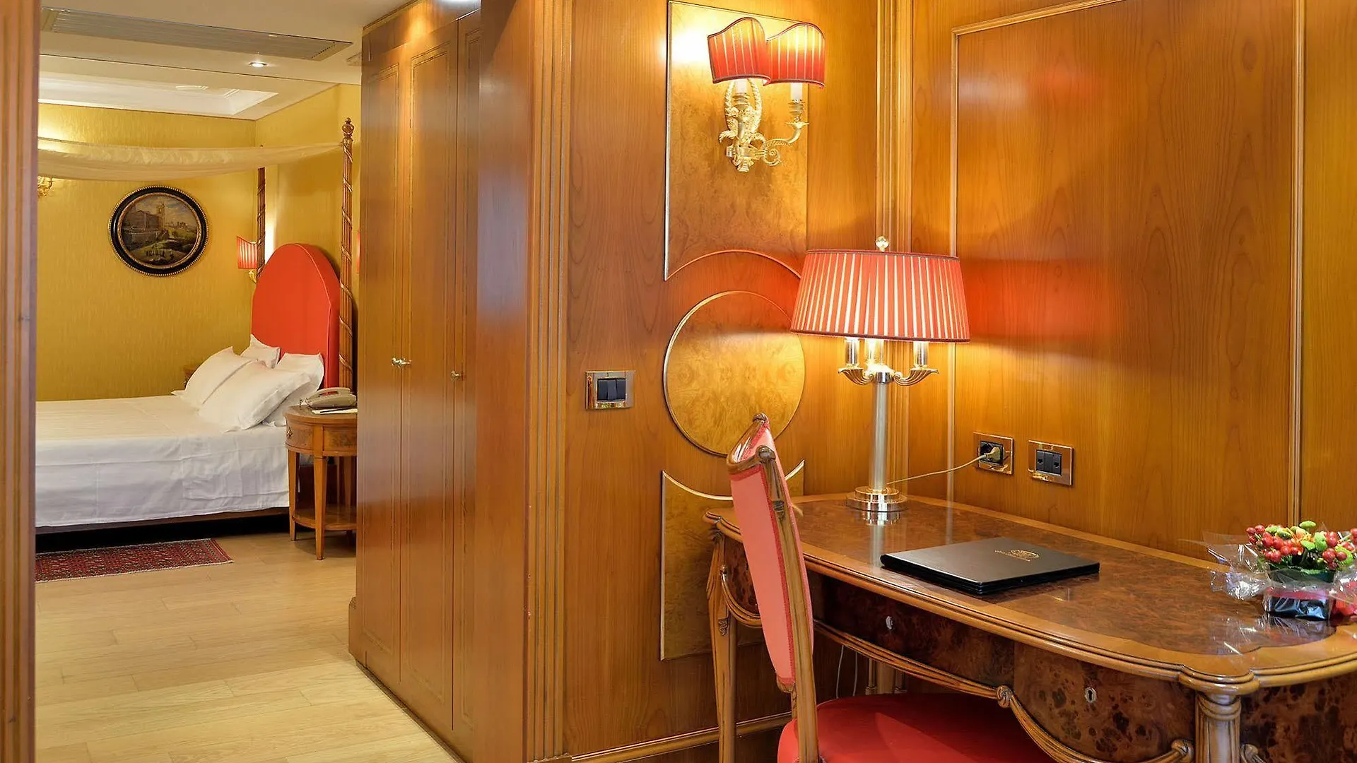 Hotel Homs Roma
